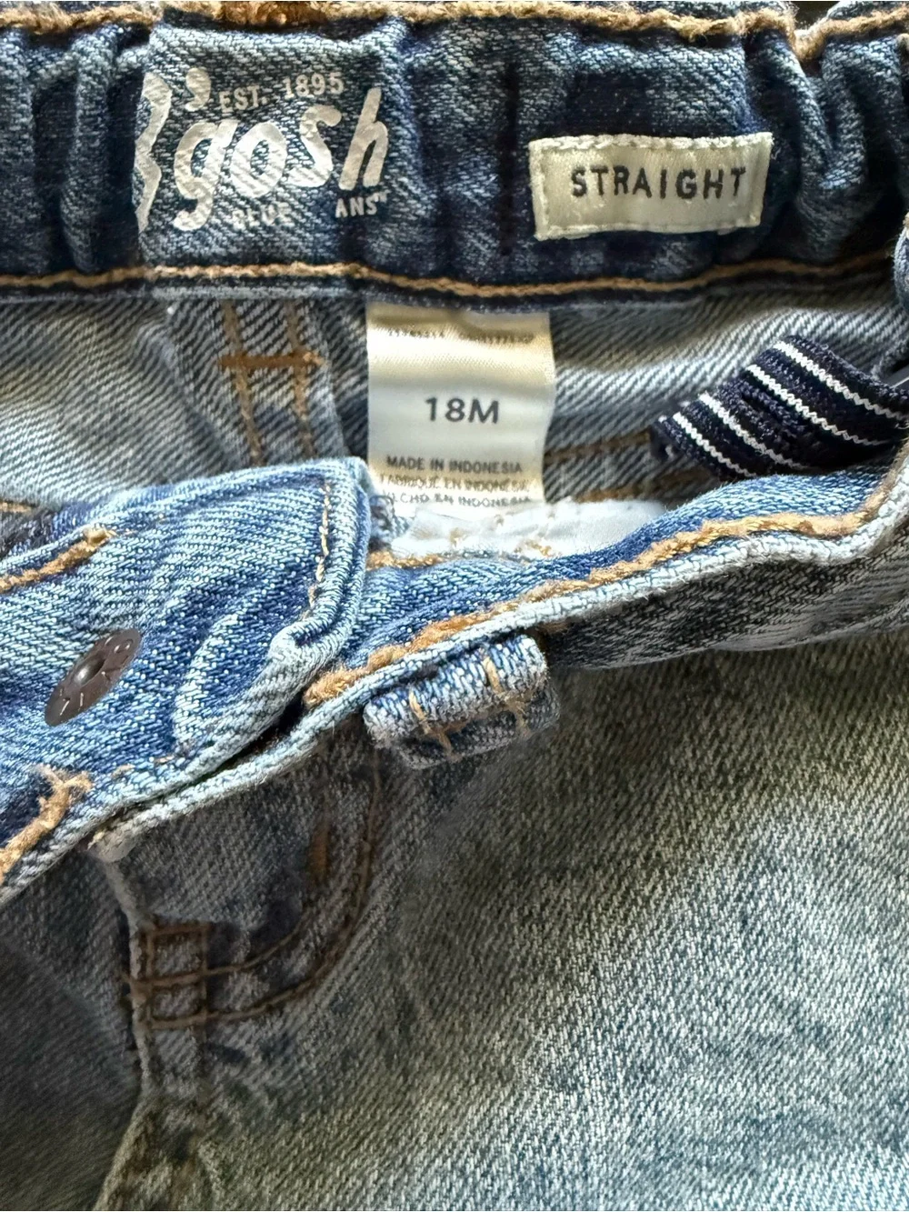OshKosh B’gosh jeans 3 pair